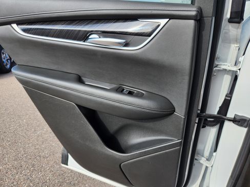 Used 2020 Cadillac XT6 Premium Luxury image 11