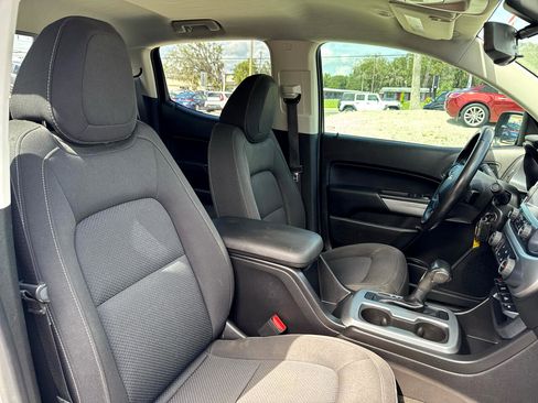 Used 2016 Chevrolet Colorado LT w/ LT Convenience Package image 10