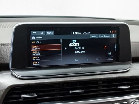 Used 2020 Kia Telluride SX w/ Towing Package FWD image 19