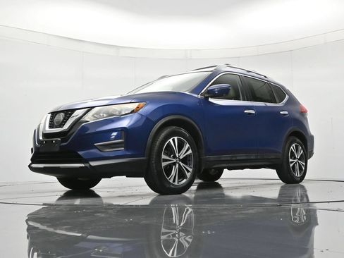 Used 2019 Nissan Rogue SV w/ Premium Package FWD image 36