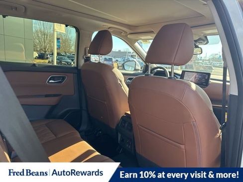 New 2026 Nissan Rogue Platinum w/ Platinum Premium Package image 13