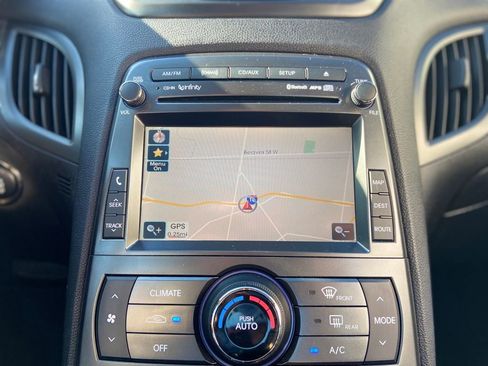 Used 2012 Hyundai Genesis 3.8 RWD image 21