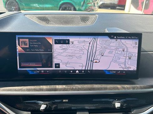 Certified 2024 BMW X5 xDrive40i w/ Premium Package image 21