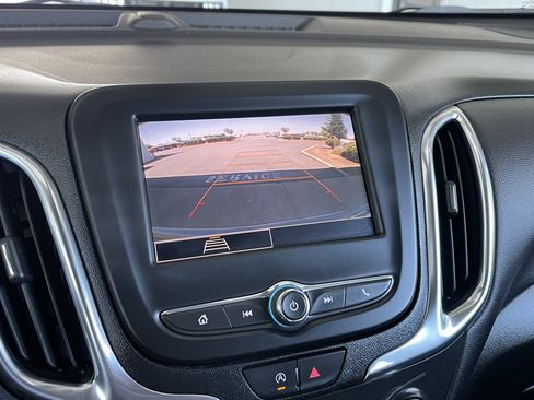 Used 2022 Chevrolet Equinox LT FWD image 22
