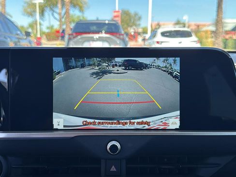 Used 2025 Toyota Crown Signia image 20