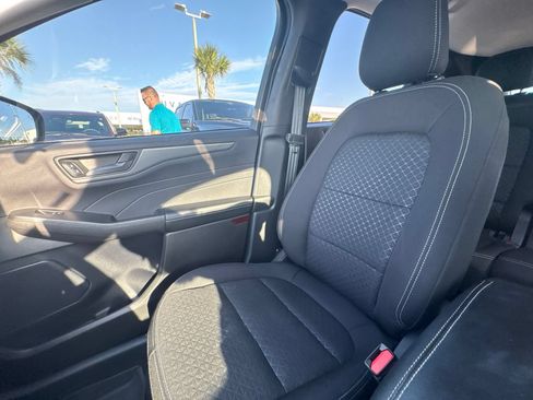Used 2024 Ford Escape Active w/ Tech Pack #1 AWD/4WD image 30