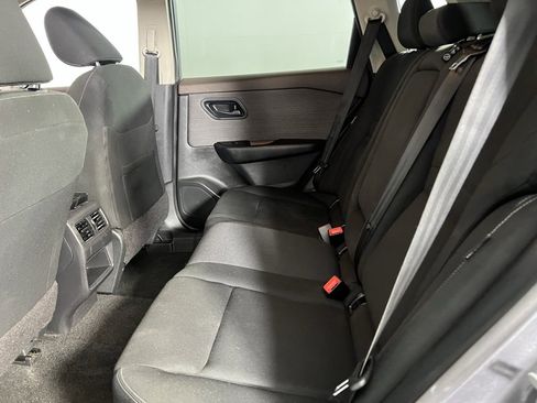 Used 2023 Nissan Rogue S image 24