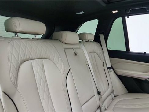 Used 2023 BMW X5 M50i w/ Executive Package image 26