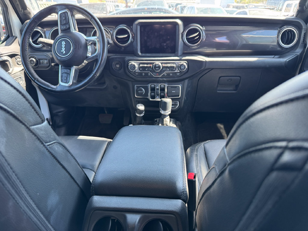 Used 2022 Jeep Wrangler Unlimited Sahara AWD/4WD image 6