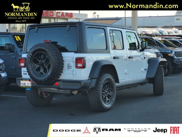 Used 2023 Jeep Wrangler Unlimited AWD/4WD image 3