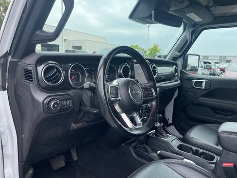 Used 2021 Jeep Wrangler Unlimited Rubicon w/ Xtreme Recon 35" Tire Package AWD/4WD image 9