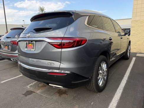 Used 2021 Buick Enclave Essence w/ Sound and Sites Package FWD image 4