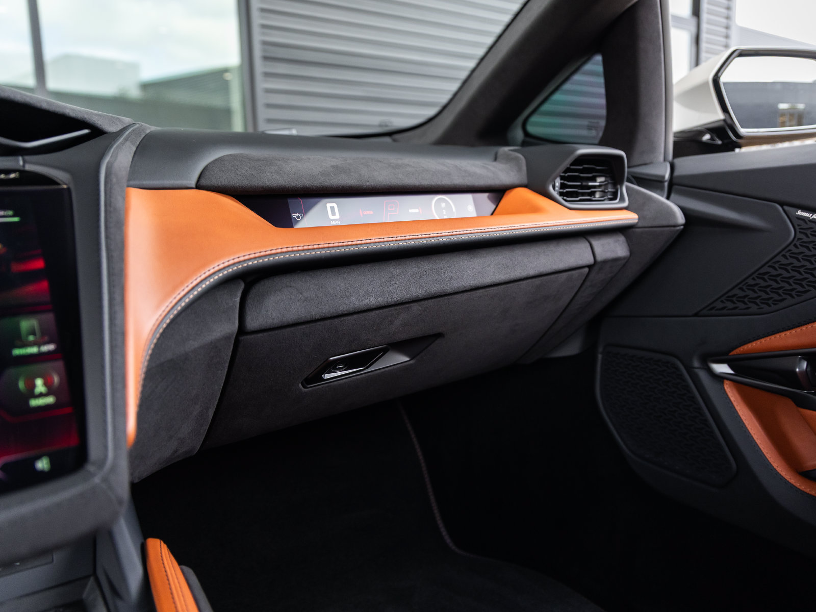 Used 2026 Lamborghini Temerario AWD/4WD image 37