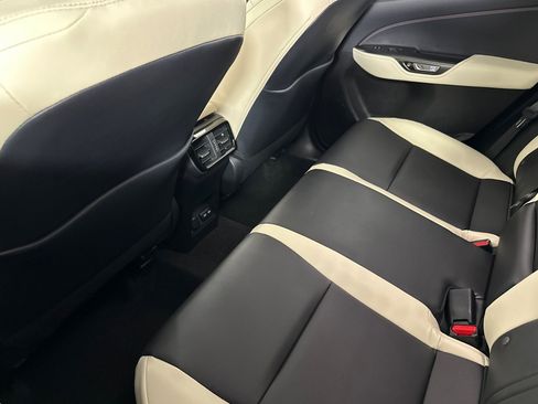 Used 2023 Lexus NX 350 AWD image 11