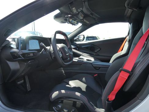 Used 2026 Chevrolet Corvette Stingray Preferred Cpe w/ Z51 Performance Package RWD image 17