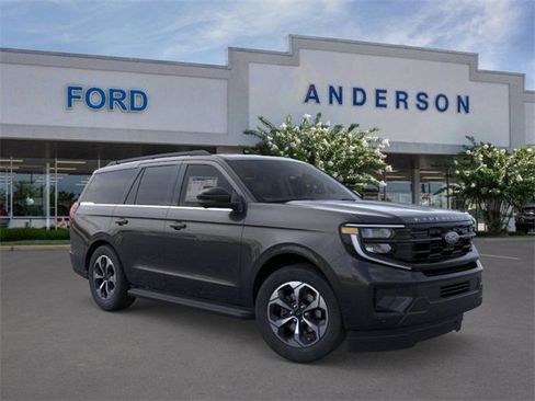 New 2026 Ford Expedition Active image 7