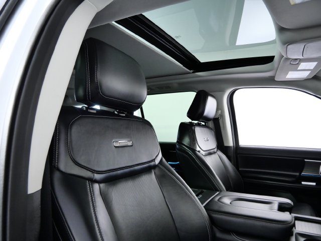 Certified 2025 Ford Expedition Max Platinum AWD/4WD image 12