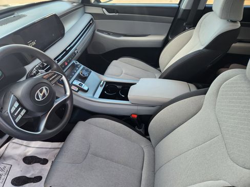 Used 2024 Hyundai Palisade SE image 7