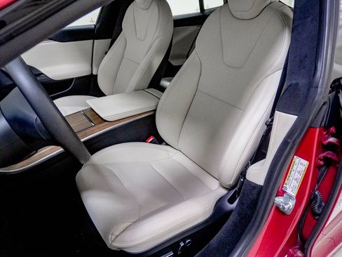 Used 2021 Tesla Model S Long Range image 19