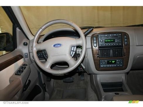 Used 2005 Ford Expedition Eddie Bauer image 6