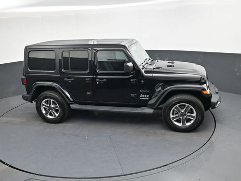 Used 2022 Jeep Wrangler Unlimited Sahara w/ Dual Top Group image 31