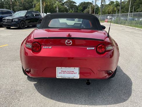Used 2016 MAZDA MX-5 Miata Club RWD image 6