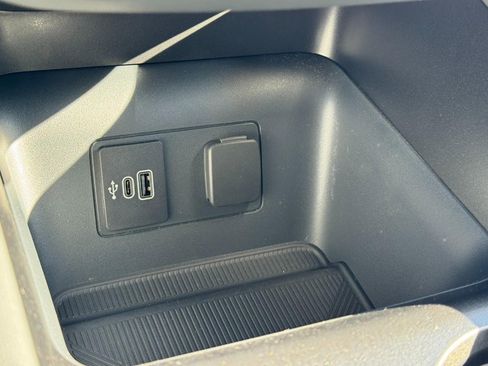 New 2026 Ford Explorer Active image 15