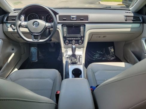 Used 2019 Volkswagen Passat 2.0T Wolfsburg w/ Wheels & Sunroof Package FWD image 14