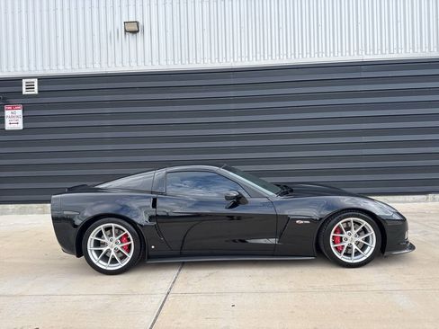 Used 2007 Chevrolet Corvette Z06 w/ Preferred Equipment Group RWD image 17