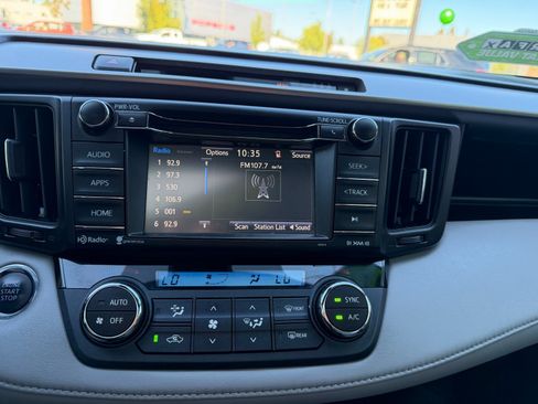 Used 2018 Toyota RAV4 XLE image 9