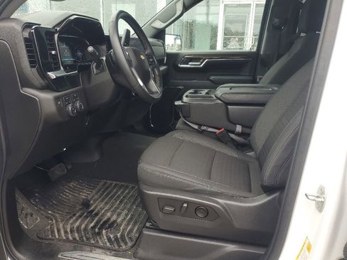 Used 2024 Chevrolet Silverado 1500 LT AWD/4WD image 13