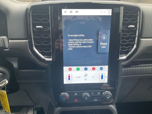 Used 2025 Ford Ranger XLT w/ FX4 Off-Road Package image 23