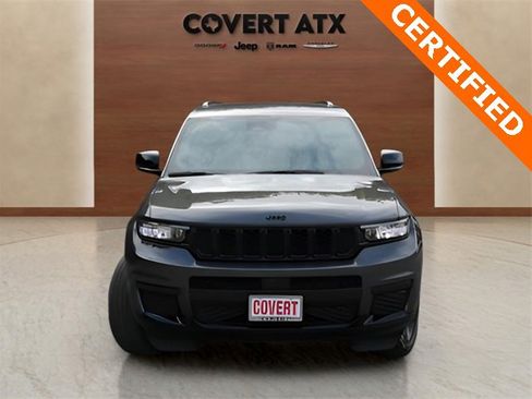 Used 2022 Jeep Grand Cherokee L Laredo image 8