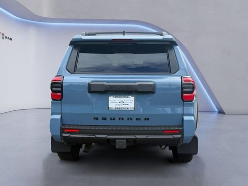 Used 2025 Toyota 4Runner SR5 AWD/4WD image 5