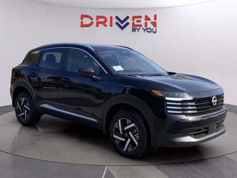 New 2026 Nissan Kicks SV image 8