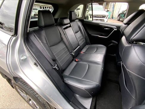 Used 2024 Toyota RAV4 Limited image 19