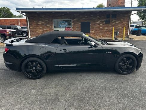Used 2020 Chevrolet Camaro LT1 RWD image 11