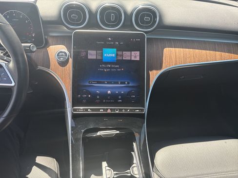 Used 2025 Mercedes-Benz C 300 Sedan image 21