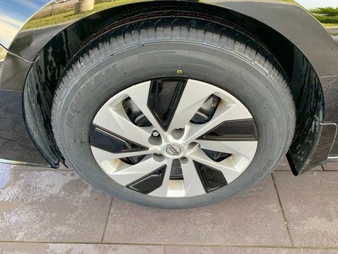 Used 2023 Nissan Altima 2.5 S FWD image 11