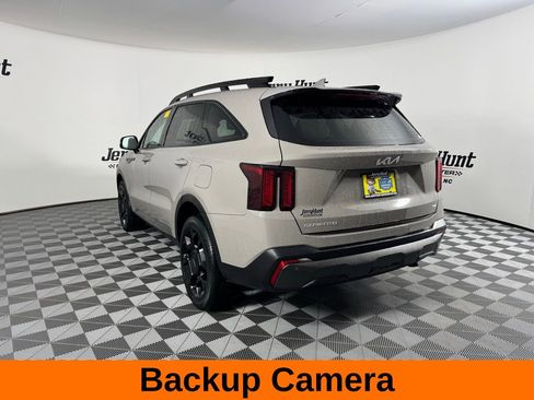 Used 2024 Kia Sorento X-Line EX image 9