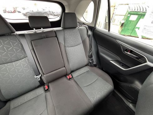 Used 2024 Toyota RAV4 XLE image 38