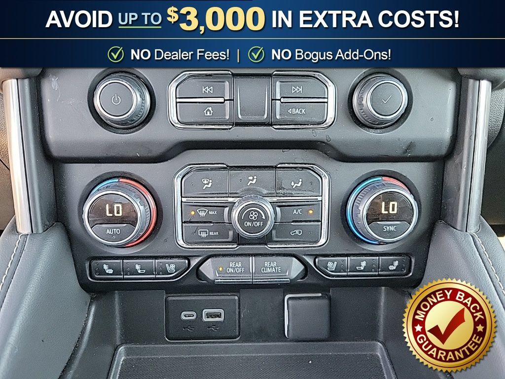Used 2024 Chevrolet Suburban Premier AWD/4WD image 25