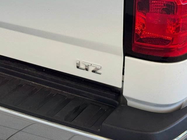 Used 2017 Chevrolet Silverado 3500 LTZ w/ Duramax Plus Package AWD/4WD image 47