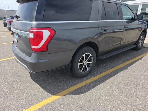 Used 2019 Ford Expedition Max XLT AWD/4WD image 2