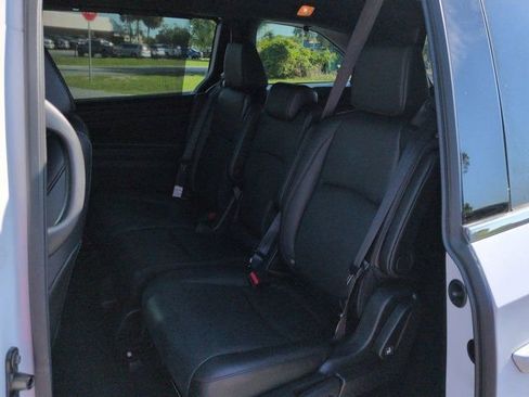 Used 2025 Honda Odyssey Sport-L image 13