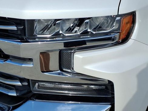 Used 2020 Chevrolet Silverado 1500 LTZ AWD/4WD image 11