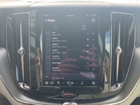 Certified 2025 Volvo XC60 T8 Core w/ Climate Package image 37