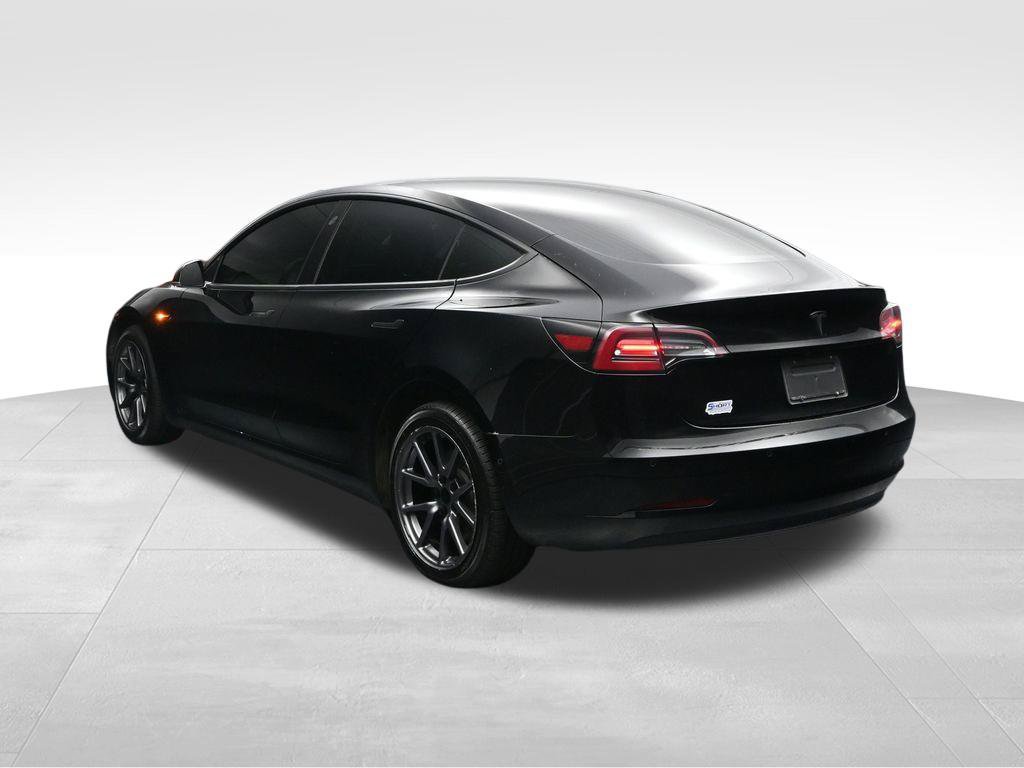 Used 2020 Tesla Model 3 Standard Range RWD image 3