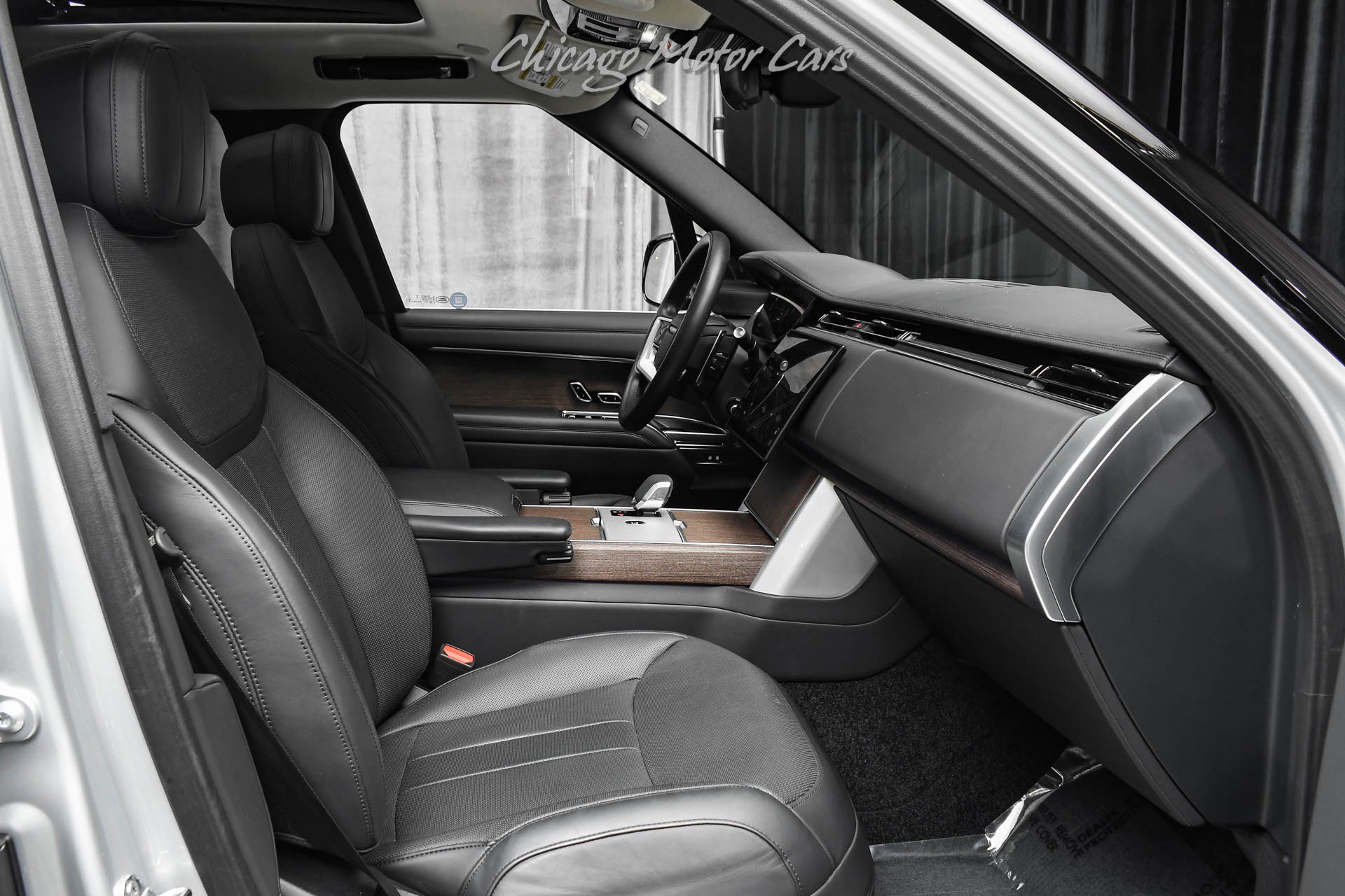 Used 2024 Land Rover Range Rover SE AWD/4WD image 22