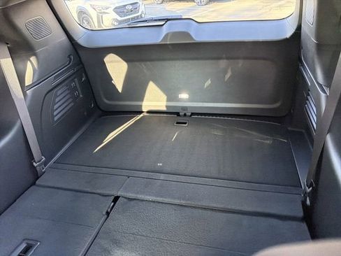 Used 2025 GMC Acadia Denali image 12